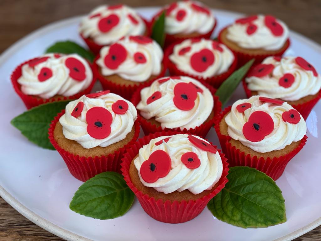 The Duke and Duchess of Cambridge and their family have shown their support for our #PoppyAppeal this year by baking these delicious poppy cakes which were delivered to our care home in Norfolk. @KensingtonRoyal https://t.co/ek2UEhxLHY
