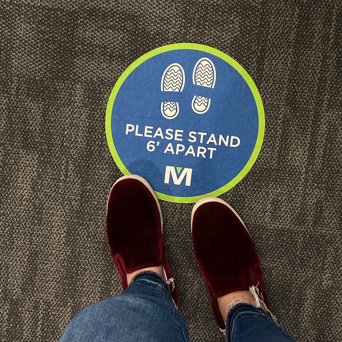 Meridian_Direct's tweet image. 👏 😷🙌 Happy Monday from the @Meridian_Direct team! We're starting off the week sanitized and socially distanced with help from Astreea North America's pedal hand sanitizing station.
__
#astreea #pedalhandsanitizer #handsanitizingstation #ppe #safety #doyourpart #stopthespread