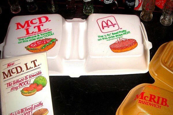 Super70sSports's tweet photo. While Japan was on the cutting edge of making awesome cars and electronics and shit in the 80s, we perfected burger technology. The cool side stays COOL, motherfucker. Checkmate. https://t.co/GwU1OYOQuz