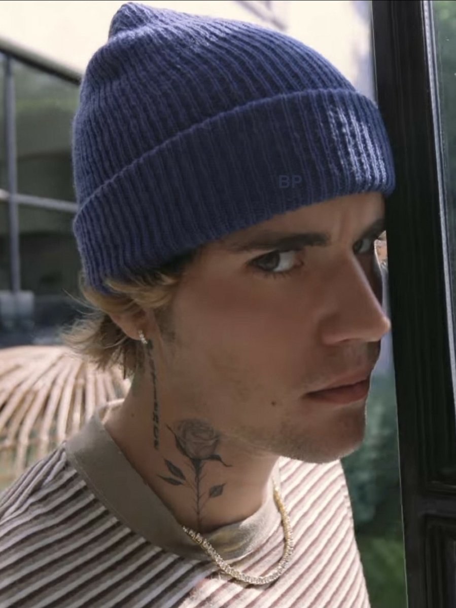 Para votar, esteja com a conta aberta e comente DEZ VEZES POR CONTA.

RT = VOTO

I'm voting for Justin Bieber for Favorite Male Artist - Pop/Rock at the #AMAs