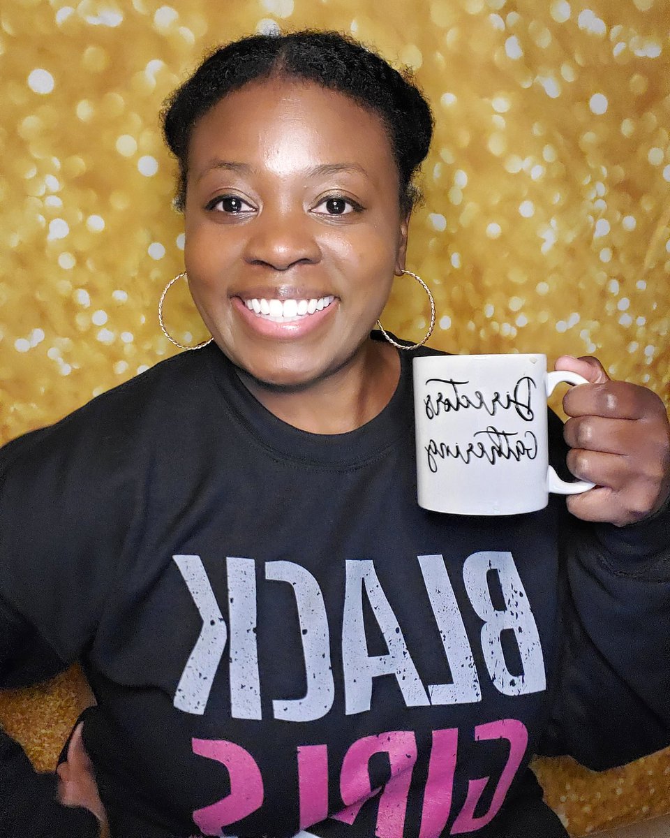 MsSisiWright's tweet photo. BTS of me for a full day of filming (DG)CoffeeChats for #WeGather :Celebrating (DG) Directors! Follow @DirectorsGather for the sched. + to donate to support the projects of (DG)JAM directors and guest artists for (DG) programs!
#DGJam #WeGather #DirectorsGathering #BlackGirlsVote https://t.co/Doq4B7xBBS