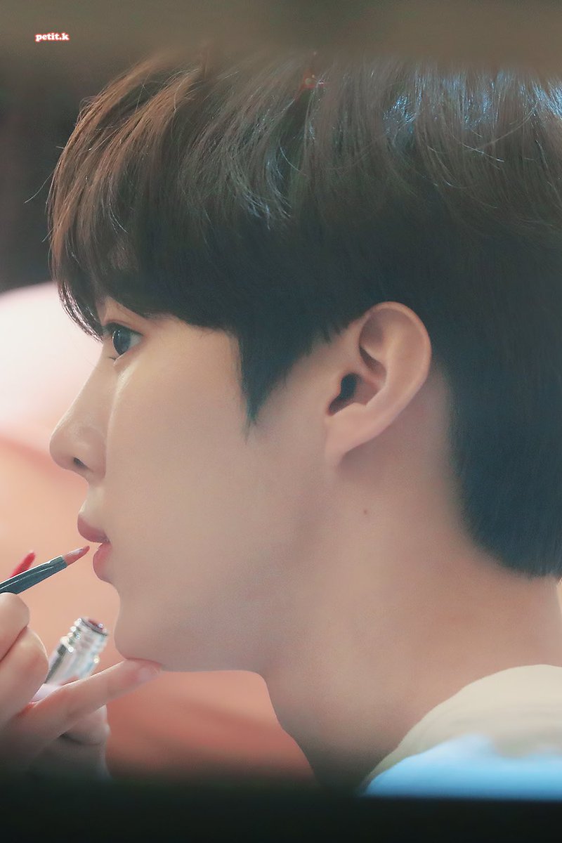 PetitK1027's tweet photo. ┈┈┈☆☆☆☆☆☆☆☆☆┈┈┈
┈┈╭┻┻┻┻┻┻┻┻┻╮┈┈
┈┈┃╱╲╱╲╱╲╱╲╱┃┈┈
┈╭┻우석아 생일 축하해♥♥┻╮┈
┈┃╱╲╱╲╱╲╱╲╱╲╱┃┈
┈┗━━━━━━━━━━━┛┈

#우석이로_가득한_특별한_1027
#BeautifulWooseokDay #김우석 https://t.co/tdZXGa7fP2