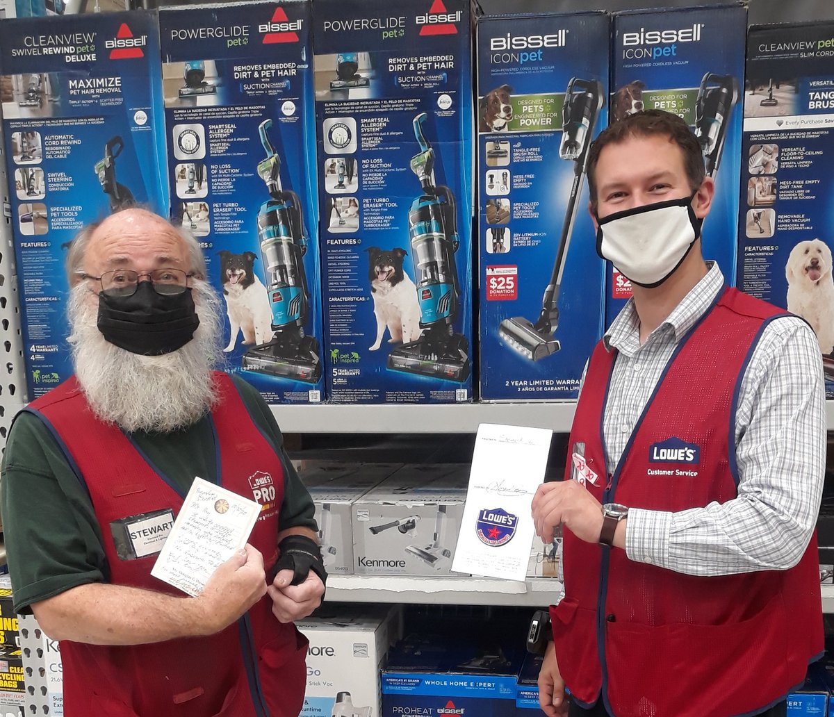 Its always a great way to start your day with a hand written note that was mailed to you praising one of your team members! Great job Stewart!! @LauraG813R1 <a href="/BlueBoxR1/">@BlueBoxR1</a> @lowes2995 <a href="/BenitoKomadina/">Benito.Komadina@Lowes</a>