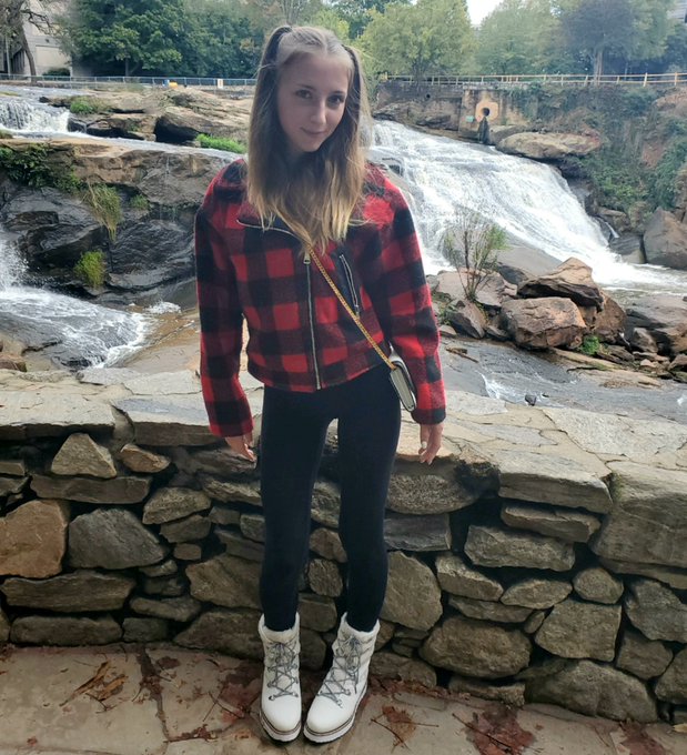 Goodmorning ❤ its cold outside 😘 https://t.co/TGBttkabsy