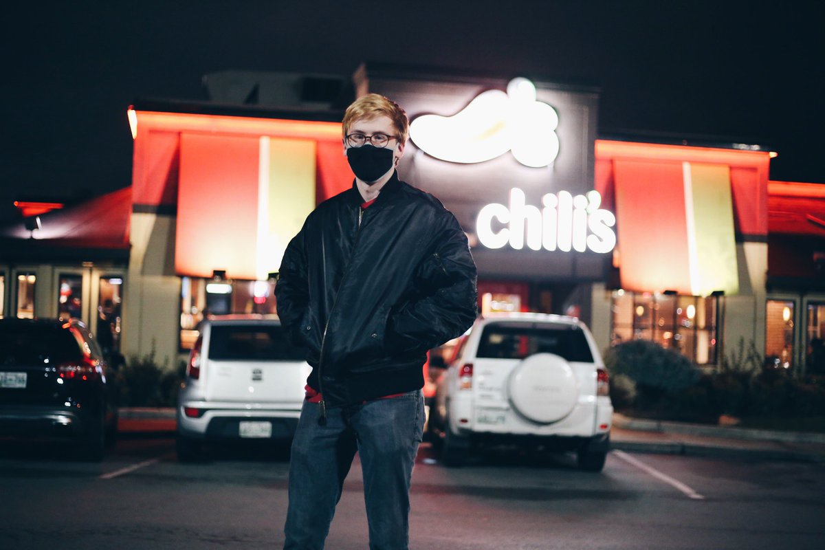 JosephBerryman_'s tweet photo. @Chilis if you need a merch photographer just hit me up I’ll forward my portfolio https://t.co/zPoa5ZOUuD