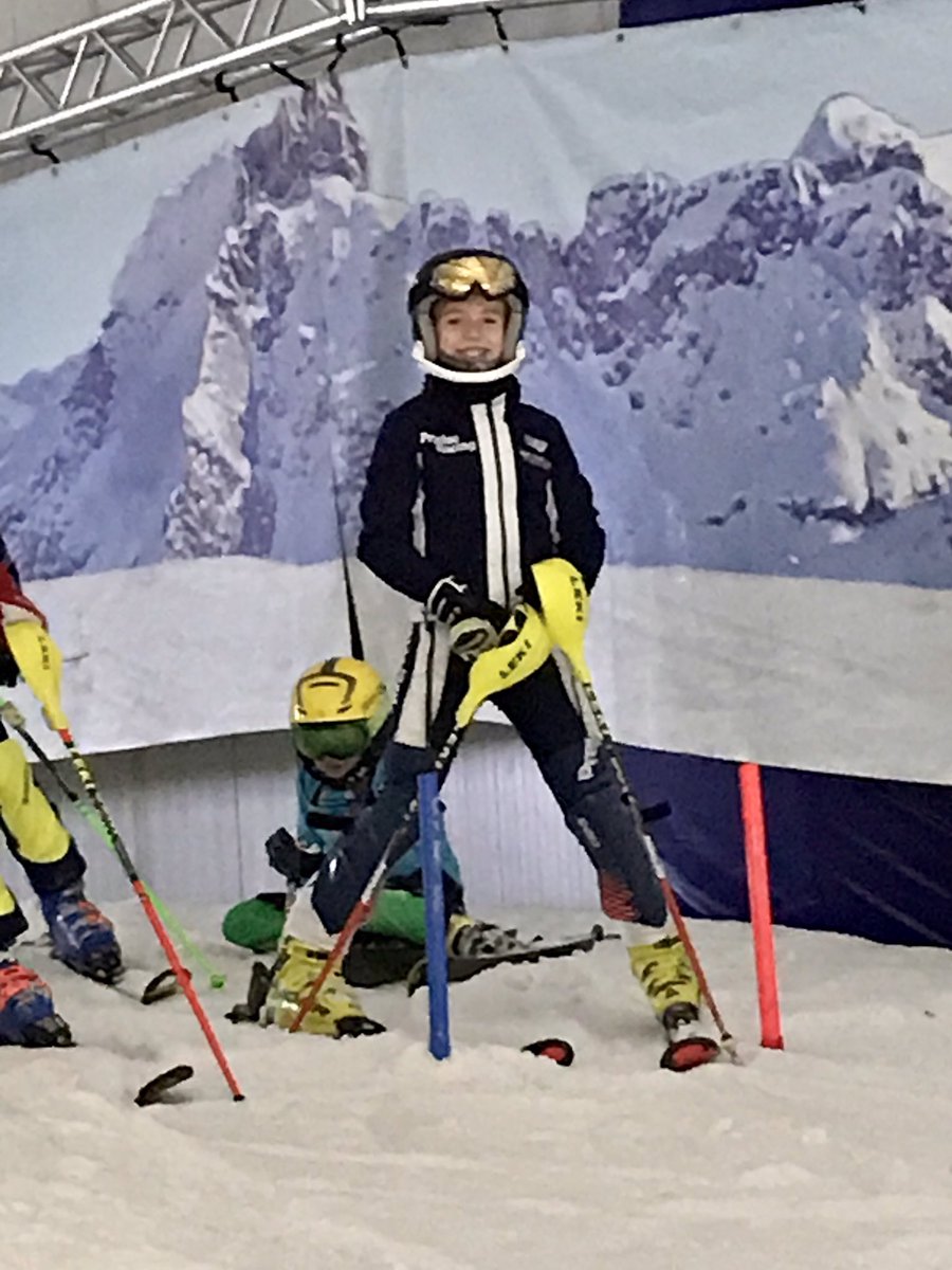 Enjoying race training with @precise_racing in Wittenburg. Being put through my paces ⛷❄️
<a href="/SurbitonSki/">Surbiton Ski Racing</a> <a href="/SHSGirlsPrep/">SHS || Girls' Prep</a> @CStewartSHS <a href="/SunnyPottay/">Sunny Pottay</a>
