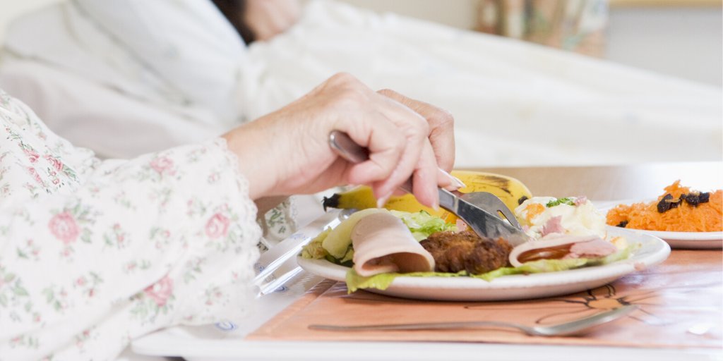 Today's Independent Hospital Food Review includes a call for £4 million of funding to ensure that every hospital trust has access to a dedicated food services dietitian. buff.ly/3jBw8qI #HospitalFood #WhatDietitiansDo