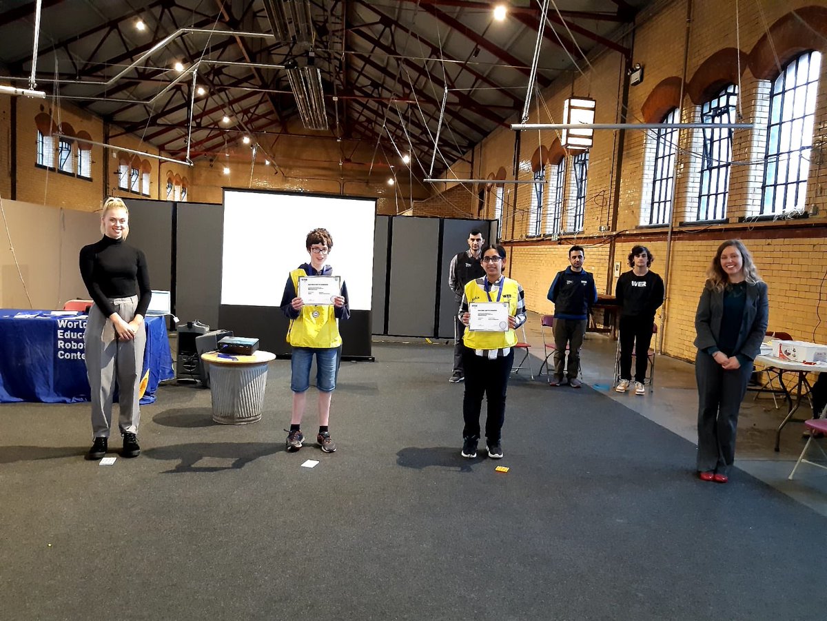 2020 WER U.K. <a href="/KelhamIsland/">Kelham Island Museum</a> Middle Division Bronze Medal🥉 winning team from <a href="/MerciaSchool/">Mercia School</a> <a href="/Mercia_TSA/">Mercia Learning Alliance</a> <a href="/MerciaTrust/">Mercia Learning Trust</a> with judges from <a href="/shefcompsci/">Sheffield Comp Sci</a> <a href="/TheAMRC/">Advanced Manufacturing Research Centre</a> <a href="/sheffielduni/">The University of Sheffield</a>! Sponsored by <a href="/AbilixUK/">Abilix UK</a> &amp; <a href="/FASTSIGNS855/">FASTSIGNS Sheffield & Chesterfield</a>! <a href="/IocSheffield/">IoC Sheffield</a> <a href="/SHFDigital/">Sheffield Digital</a> @MuseumSheffield <a href="/SheffieldStar/">The Star, Sheffield</a>