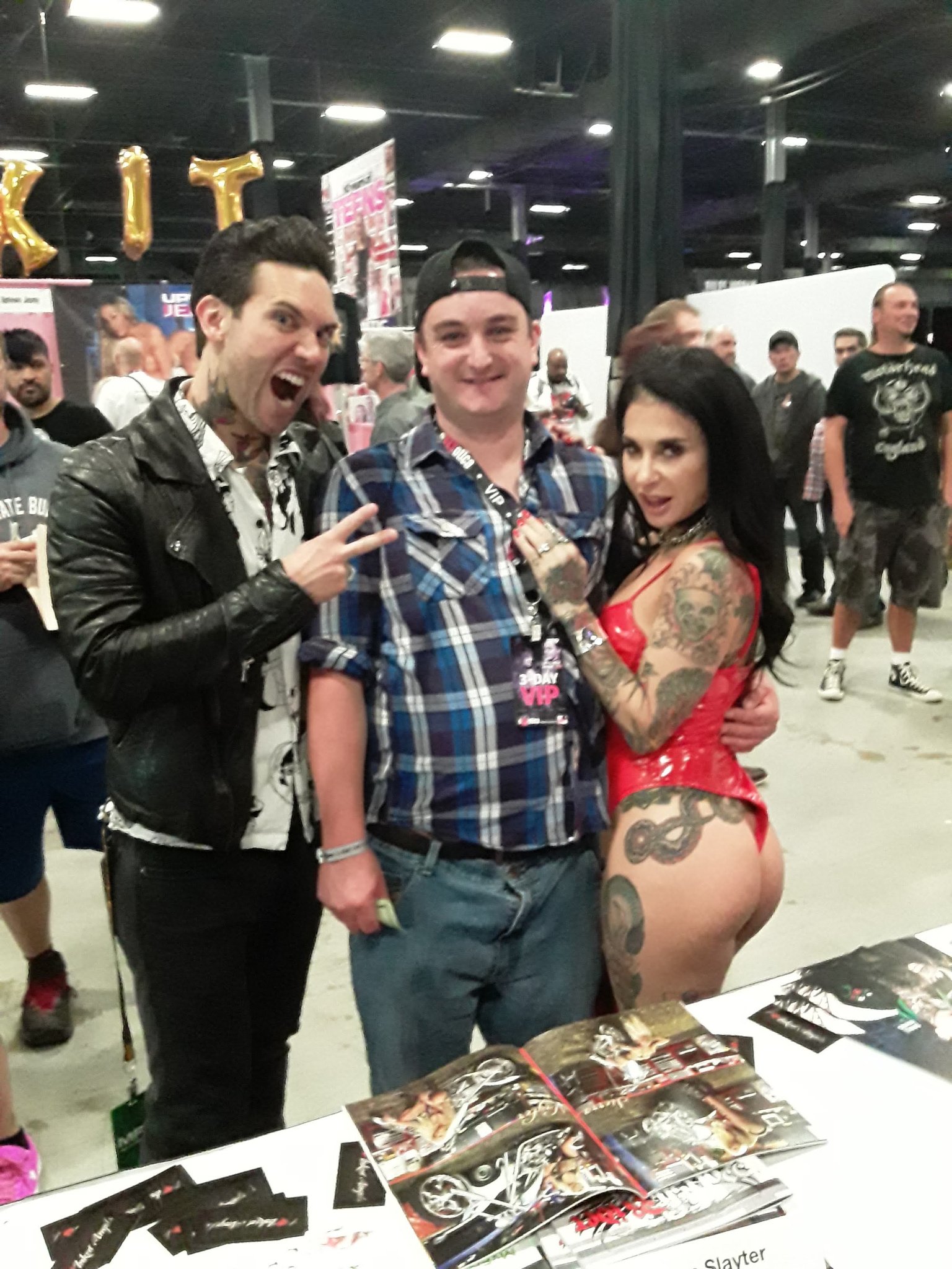 Jason Joanna Angel And ron Are Awesome People L Have So Much Fun Exxxotica Awesome T Co Trypkshm57 Twitter