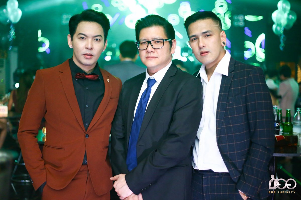 errinfinity's tweet image. เอออินฟินิตี้ #บาร์โฮสหนุ่มหล่ออันดับ1 รวมหนุ่มๆมาให้ทุกท่านได้ดูกัน บอกเลยว่าเด็ดมากครับ มีอีกเพียบบ 😍

สอบถามรายละเอียดหรือติดตามข้อมูลข่าวสารได้ที่⬇️

✅Inbox: m.me/ERR.INFINITY.L…
✅Line : lin.ee/ZJ5cbo5
หรือ @errinfinity (มี @ข้างหน้า)