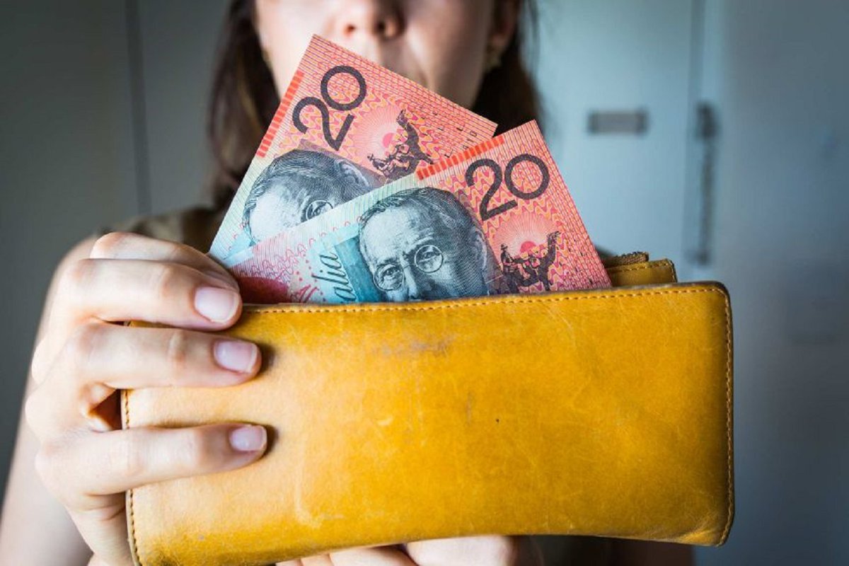 AlyssaDomleo's tweet photo. It's Amazing That Only 2.4% of Australians Relaunch This.
https://t.co/s6as76WXtX https://t.co/246L8rdj4J