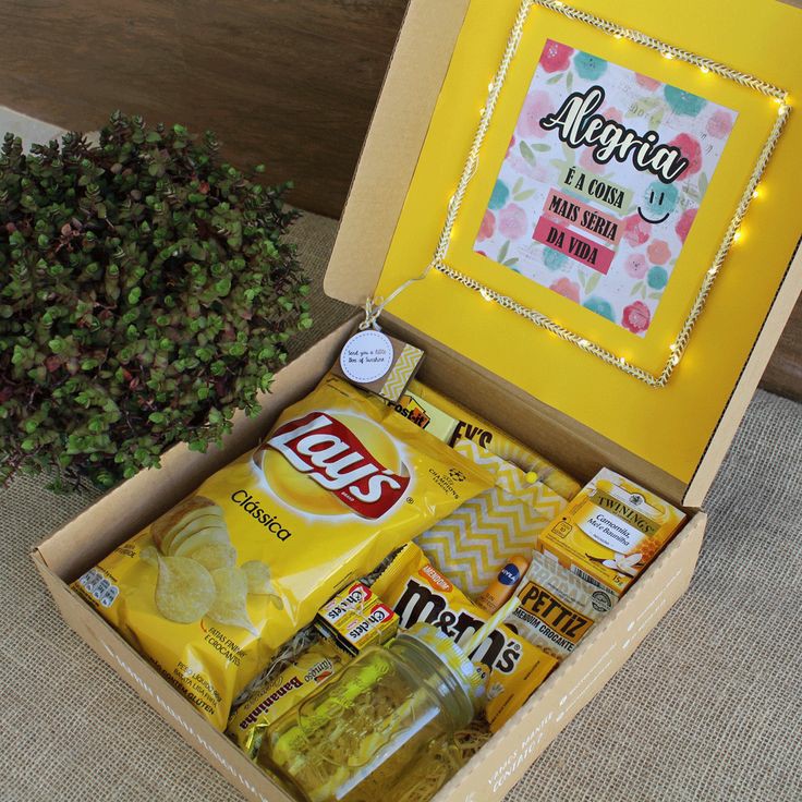 ficinyan's tweet photo. Giveaway alert!🐹

1 buah Snack box untuk 1 orang pemenang💜

RT + like + rep dom aja

End 29/10/2020
Goodluck luvs💜

Pict pemanis😘 https://t.co/oDxGcTCLdp