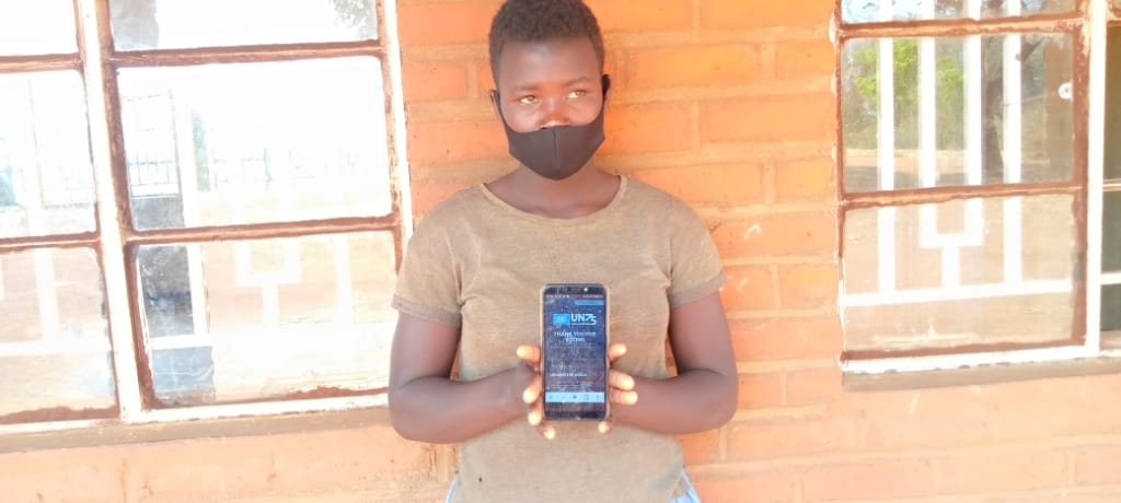 YoungWHong's tweet photo. More Malawian young people are participating in #UN75Dialogue survey ! Have you done it ? pls Click https://t.co/6amdJkzYRJ to shape the future of the world ! #UN75thAnniversary #UN75 @UNFPAMalawi @UNMalawi https://t.co/QT1M5RqwAR