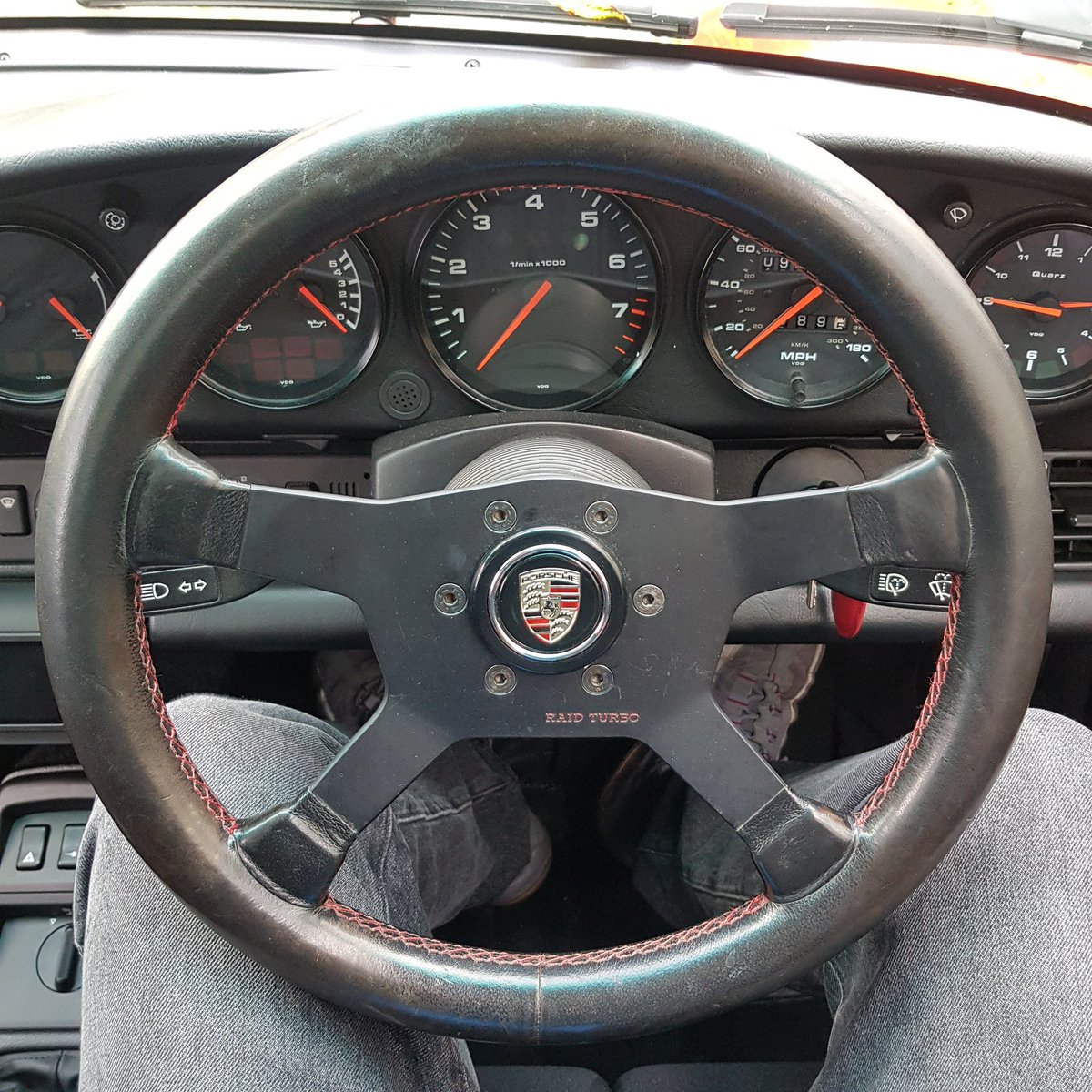 FurrsFleet's tweet photo. Today's view 🏁 #Porsche #Porsche911 #Porsche964 #964Carrera2 #aircooled #luftgekühlt #RaidTurbo #modifiedporsche https://t.co/H6zmr2S4Ta