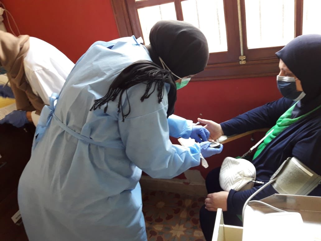 BaladiCAP's tweet photo. On the International Day for Older Persons, 20 Personal Care Assistant students undergoing their on-the-job training at @almakssed, aided doctors during consultations for the elderly. @almakassed is one of the Faith-Based Organizations supported by #USAID funded #BALADICAP https://t.co/YG2nTT9OVG