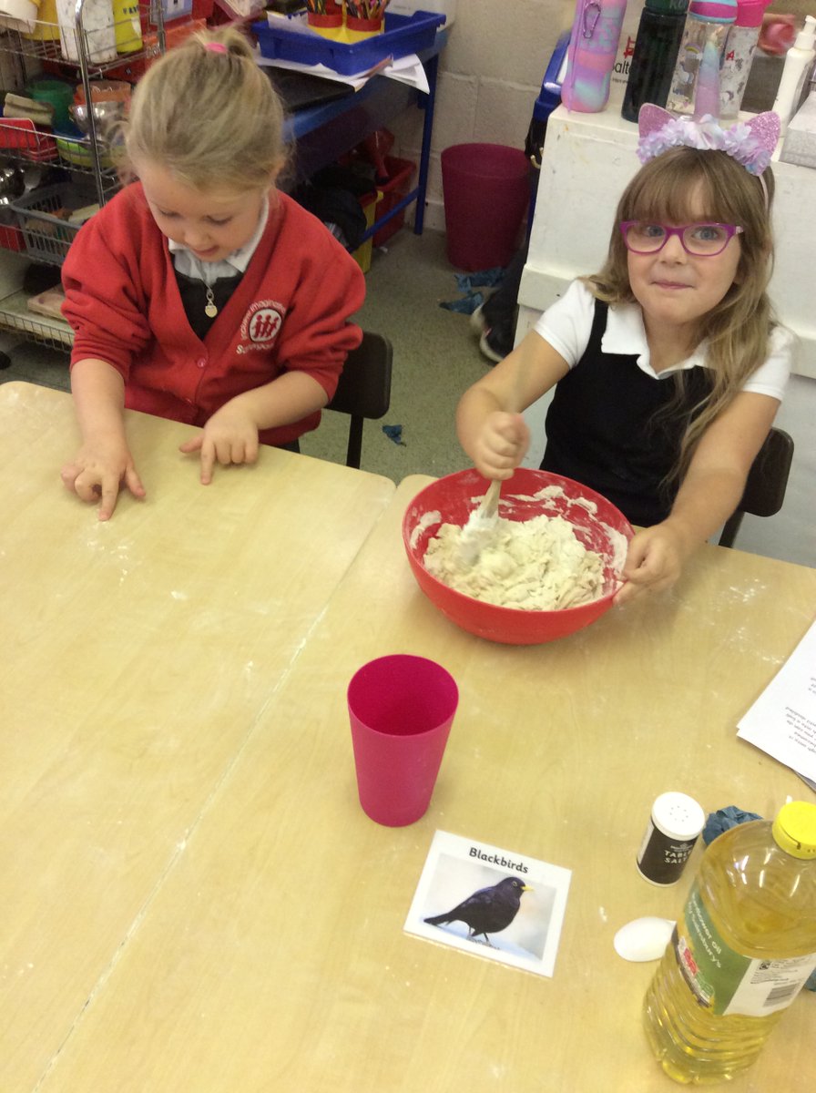 SaltergateSchs's tweet photo. We had a great time baking some delicious bread in Year 1 last week. It was a lovely way to get ready for the half term break. Will you be baking anything yummy this week? We'd love to hear all about what you make. #halftermbaking #bakingisfun #spooktacularfood https://t.co/KNujypzLhb