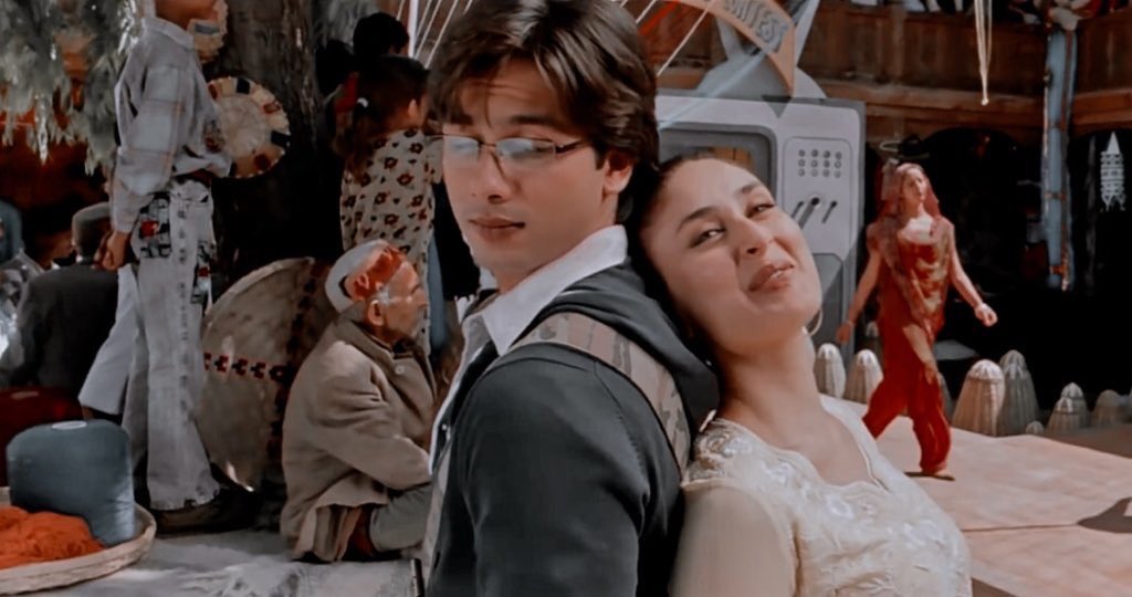 Jab we met is literally the best movie & my most favourite. I love aditya & geet with all my heart. ❧