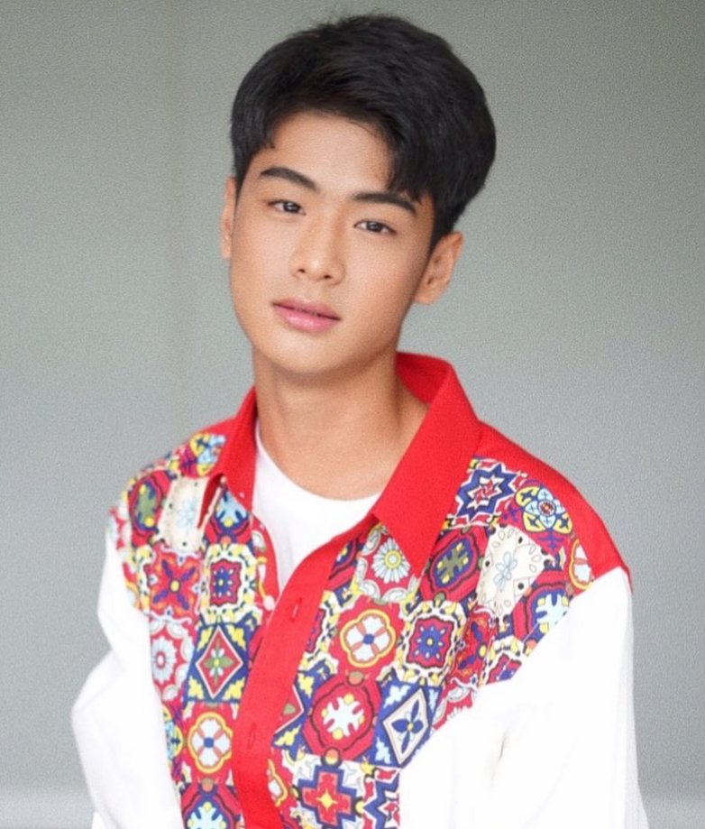 ☆ maxthatanakorn khowanisaysukhkul / july 11, 2004 / @ m_maxx.cx (ig)- he is white list member