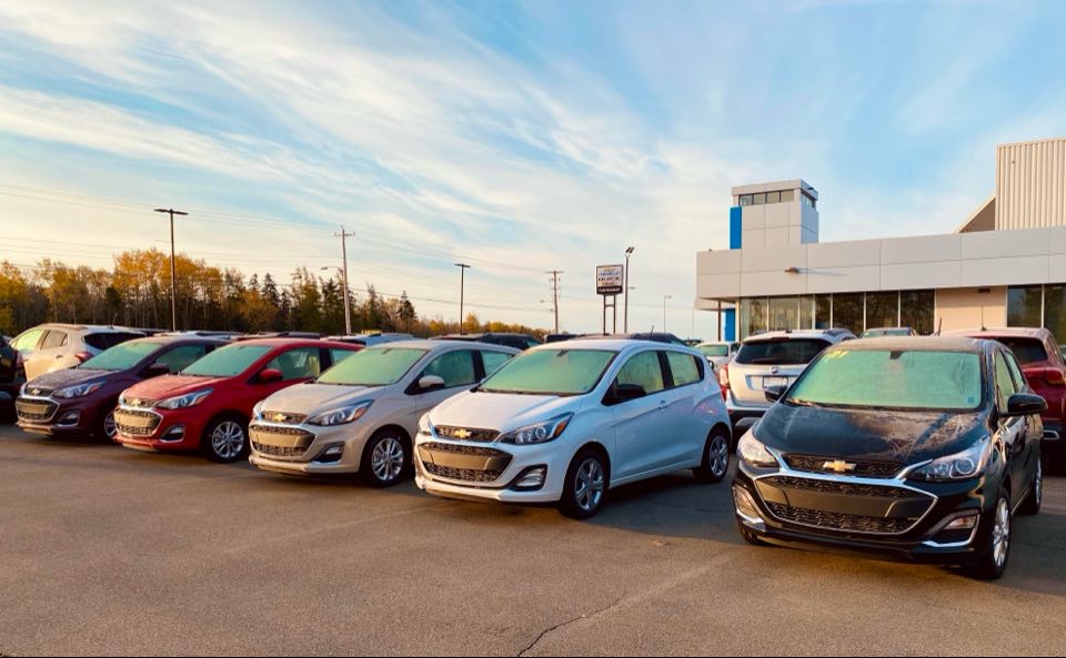 TantramarChev's tweet photo. Despite the cool air and the frost, it's a beautiful day to come look at a new ride! Come by and check out one of our new Sparks! Lots to choose from! #TantramarChev https://t.co/FYxVPTCSWF