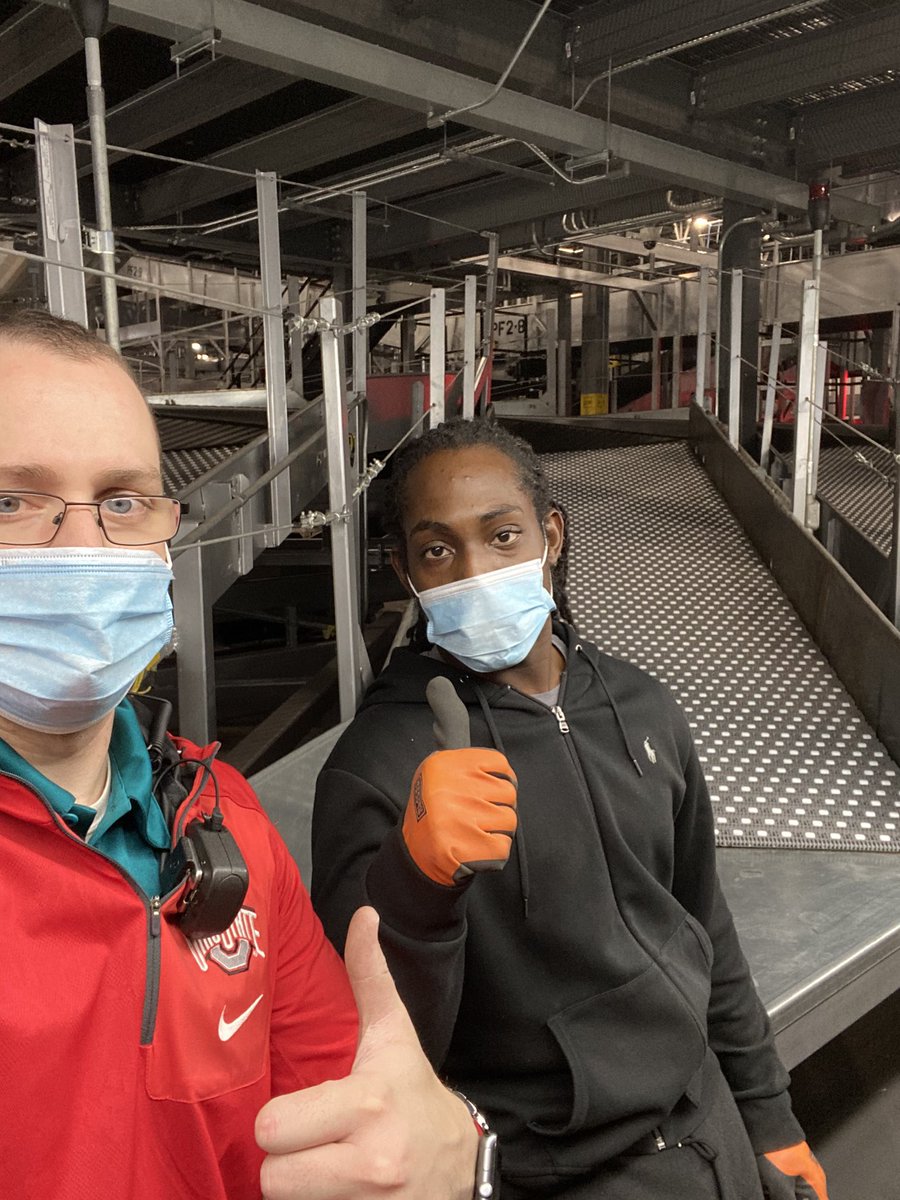 WCHNCPreload's tweet photo. Happy Monday in West Charlotte! Starting our week off strong! #NCstandards https://t.co/k7WkoXLAwp