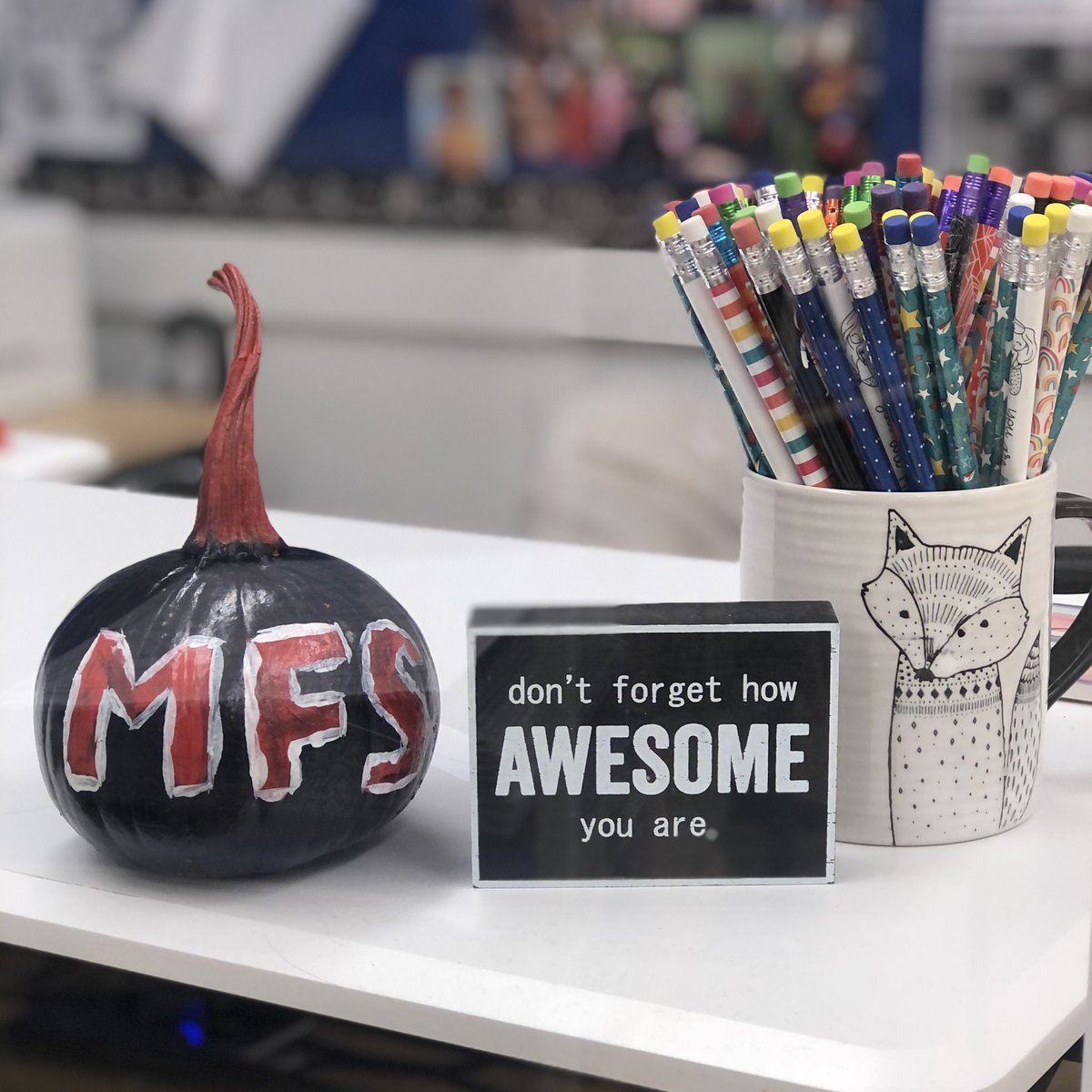 EMooreMath's tweet image. Whether virtual or in person today, make it a great day and don’t forget how AWESOME you are! #positivemondayvibes #BetterTogether #mfsfoxes