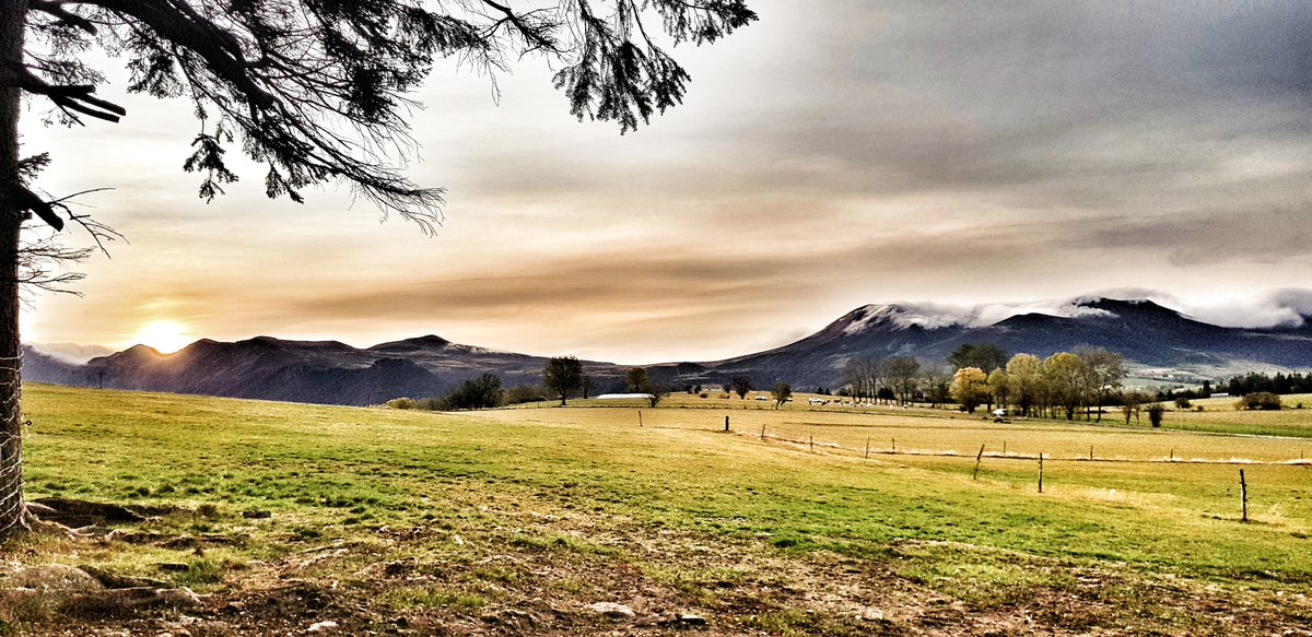 Bon début de semaine dans le #sancy 😉  [via OT #Sancy]