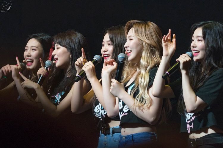 clingyjoohyun's tweet photo. "the longer the wait... the greater it's worth." @RVsmtown
#waitWithRespect https://t.co/4YX6Lyfmim