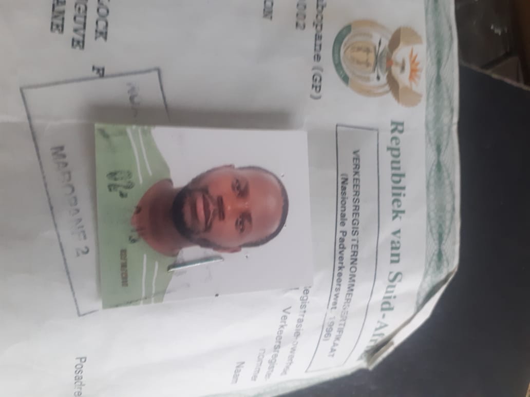 Candeep9's tweet photo. This proud Scammer that Scams people of their hard worked earned money,claims that he is above the law and has the Pretoria Police on his Payroll thats why he keeps getting away with GBV at this day and times when our mothers,sisters and children are being killed on a daily basis https://t.co/OeNVOxc30W