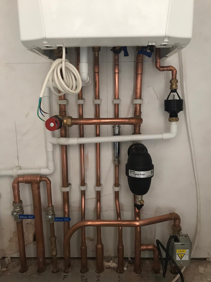 RedBlueLtd's tweet photo. Come on baby light my fire. 🔥

Another new @IdealBoilers boiler at our Pangbourne site with @Fernox filters. https://t.co/IZi2tYZrJe