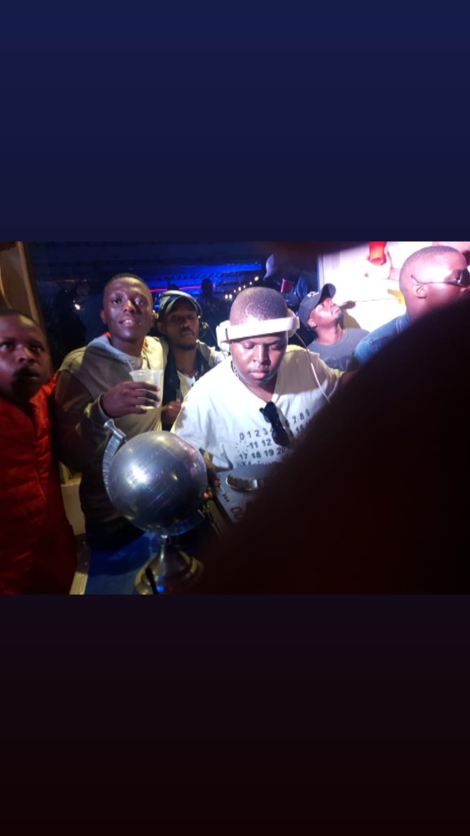 With <a href="/Que_DB/">肉うどん</a>, <a href="/CyberKiing_SA/">#Baleka(Feat.Misstwaggy)OutNow</a> and <a href="/VaccaNgema/">Vacca BlaQ Soulz</a> ka Zacks 📌 inanda