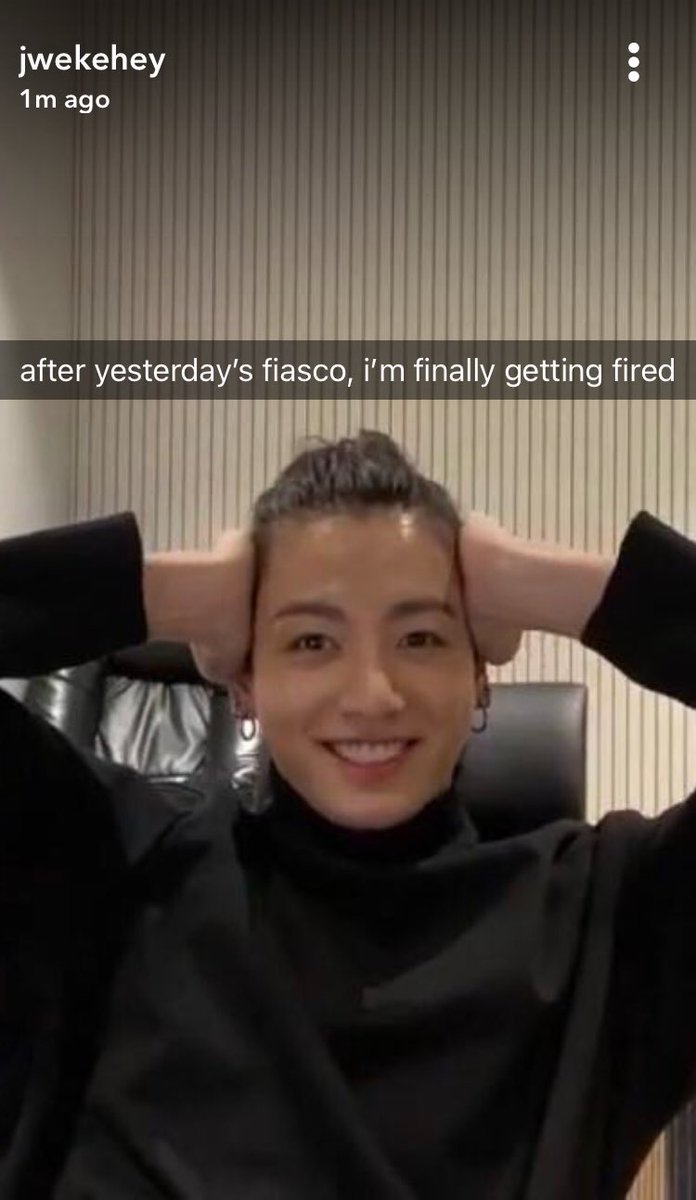 VNTK00's tweet photo. #taekookau where jungkook ‘accidentally’ slaps his boss’s son. https://t.co/EXLjSrp7dB