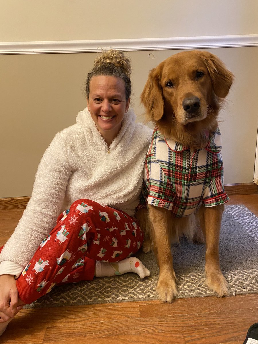 grade5phes's tweet photo. @PershingHillES @grade5phes We love PJ day! #PHESpride #PetsofAACPS https://t.co/x7ld7q9uuA