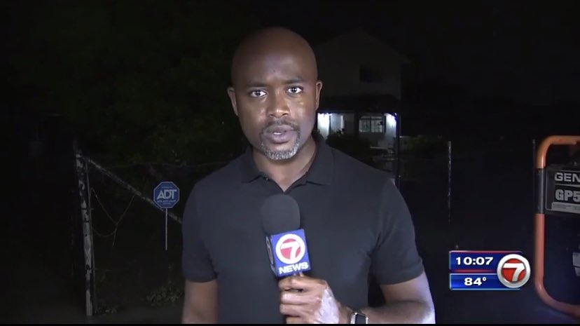 FranklinOnAir's tweet photo. Here’s to 3 YEARS at WSVN-TV! Thankful for the opportunity, and blessed to be here! #wsvn #soflo #miami #7news #newsreporter #anniversary #southflorida #tvnews #nabj #blackreporter @wsvn https://t.co/mVKA6qs4tj