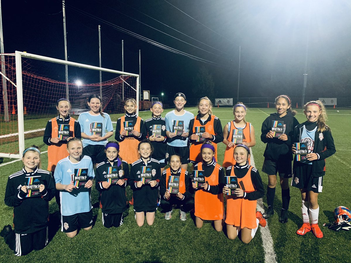 Our pack is ready to change the game. If you are looking for a book to inspire the next generation of young players check out <a href="/AbbyWambach/">Abby Wambach</a> new book Wolfpack. @CenturyV_FC