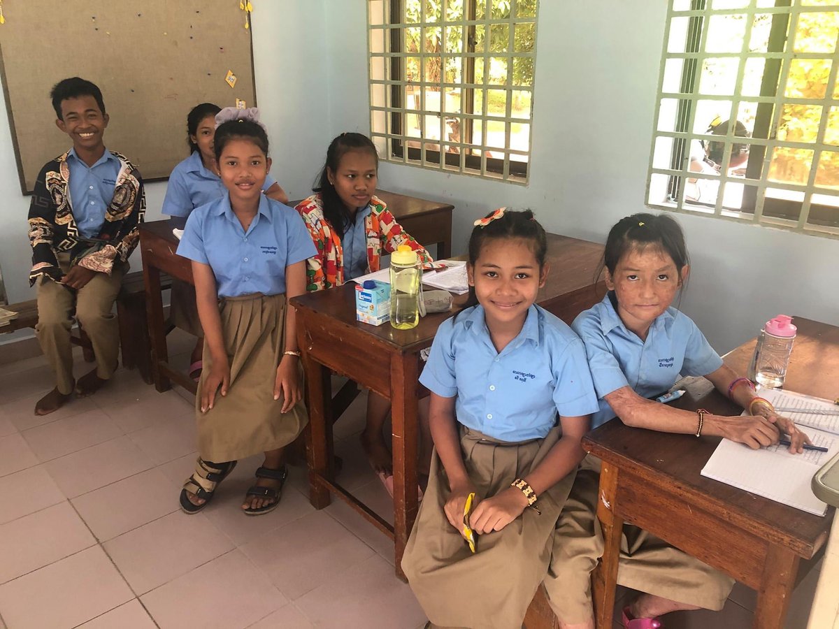 It's nice to see our primary school friends at #LavallaSchool back in the classroom. The need for social distancing means that classrooms have been split into smaller groups. All the best for this new year! 
#GFHprojects