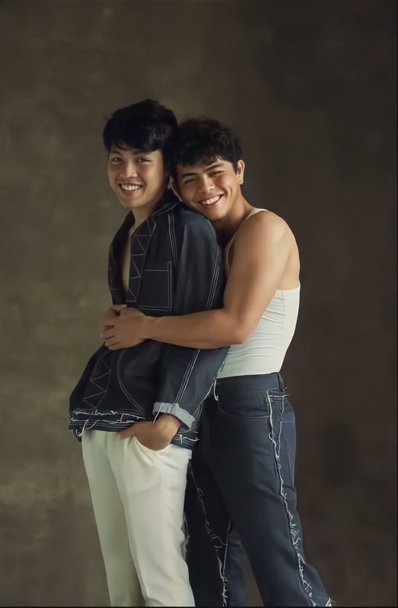 it's not elikoy if there's no backhugs  #EliKoyxBjPascual  #EliKoyxRankTheMagTakeover