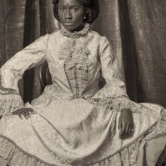 fcwsrc's tweet image. Tomorrow, October 27, 2020
4:30 pm to 6:30 pm
Artist Talk with Heather Agyepong

Artist Heather Agyepong has worked within photographic and performance arts since 2009 and is interested in mental health and well-being, activism, invisibility, the diaspora and the archive.