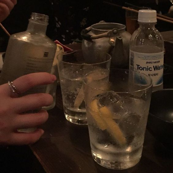 x_ponochka's tweet photo. 🥃ЦЕПОЧКА ТВИТТЕРСКИХ🥃

🍷Делай ретвит

🍷Читай меня и ретвитнувших

🍷Будь взаимным

🍷Улыбайся, ведь жизнь прекрасна!

#ЦепочкаФолловеров
#Цепочкатвиттерских https://t.co/mpWhU69jw3