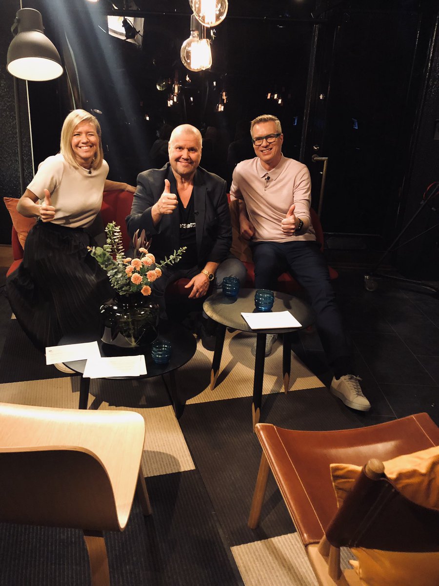 Ikväll är det publikens prpgram i <a href="/efter_nio/">Yle Efter Nio</a>. Vi har byggt upp programmet på basen av era förslag, så Tusen tack för alla idéer! En av dem var ishockeylegenden Timo Jutila som kör hela intervjun på svenska ✌️Yle Fem ikväll kl 21!