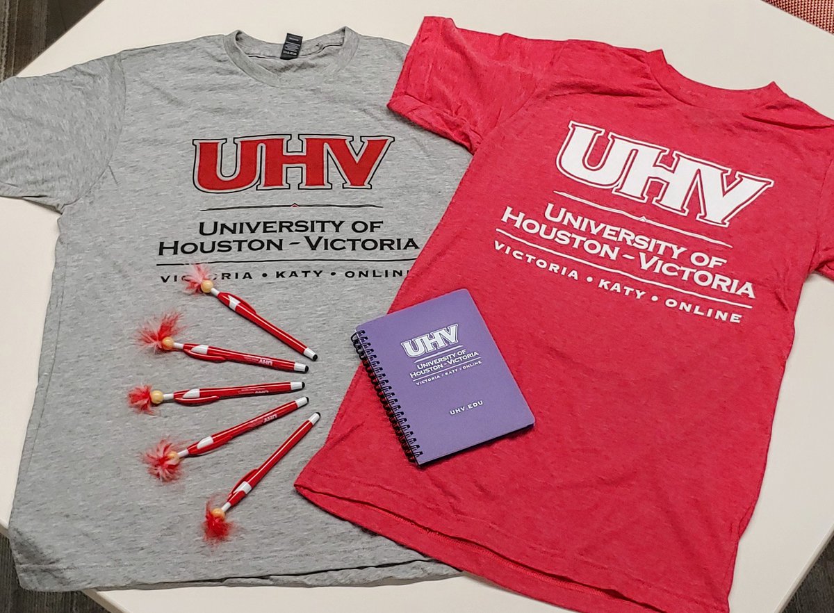TAMU_VICTORIA's tweet photo. Show us your 😷 #MaskonMonday for your chance to win UHV swag! #UHV #JAXNATION https://t.co/C1xYpivVek
