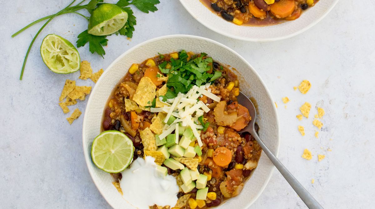 TheFlexitarian's tweet image. #MeatFreeMonday Recipe 💚 This #onepost Mexican quinoa stew makes a hearty and healthy #vegan main course that the whole family can enjoy.

Recipe 👉 buff.ly/37Naz4d

#meatlessmonday #meatfree #flexitarian #plantbased #quinoa