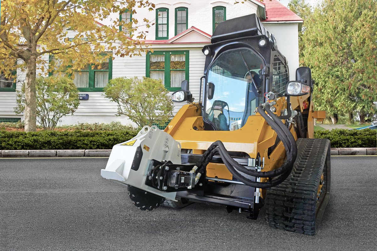 Simexsrl's tweet photo. Breaking news: #Simex introduces a new #wheelsaw. Or rather, two!

👉Micro-trenching for optic fiber cable installation.
👉Both for skid and mini-excavator

Find out more now: https://t.co/Ig81gJ2l1B

#HeavyMadeEasy #trenching #fiber https://t.co/syjSEw9OES