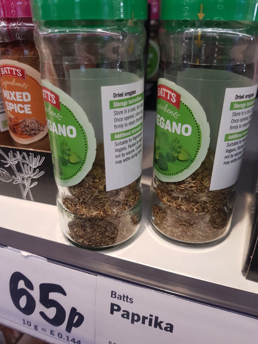 kinnaird24's tweet photo. Cmon @LidlGB this is shocking, not even half full. Wont be getting a sale here and i buy lots of spices
#notevenhalffull #shocking https://t.co/cERdeZvCpe