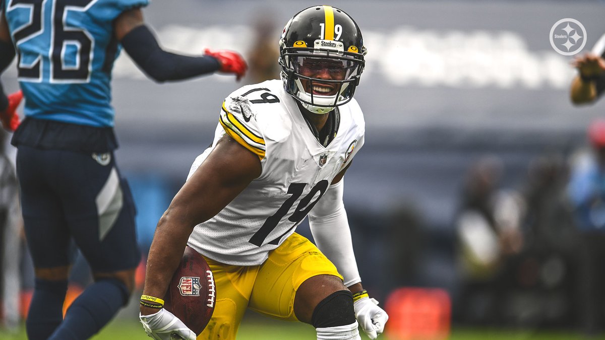 steelers's tweet photo. Good morning 😃

#VictoryMonday https://t.co/WTKArpLcZj