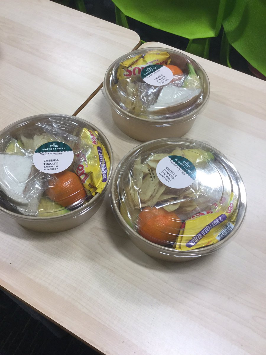 Big shout out from <a href="/RScottPrimary/">RussellScott Primary</a> <a href="/RScottEYFS/">Russell Scott EYFS</a> to <a href="/Morrisons/">Morrisons</a> delivering lunch for our children today..... and what a fab lunch it is too!!👏👏👏👏 communities looking after each other. Thank you Morrison’s.