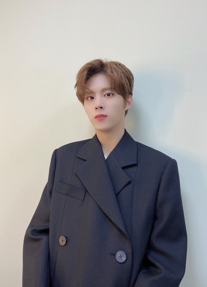 krissy_woo's tweet photo. HAPPY BIRTHDAY BABY WOOSEOKIE, THANK YOU FOR COMING INTO MY LIFE,YOU WERE THE BEST THING HAPPENED ON ME ! 
I LOVE YOU SO MUCH!!!
MY BABY,MY MAN ❤
@KWS_official_ 🎂

#영원히_함께있을_Beautiful_김우석
#Happy_25th_Wooseok_Day https://t.co/Ml0UiiUQov