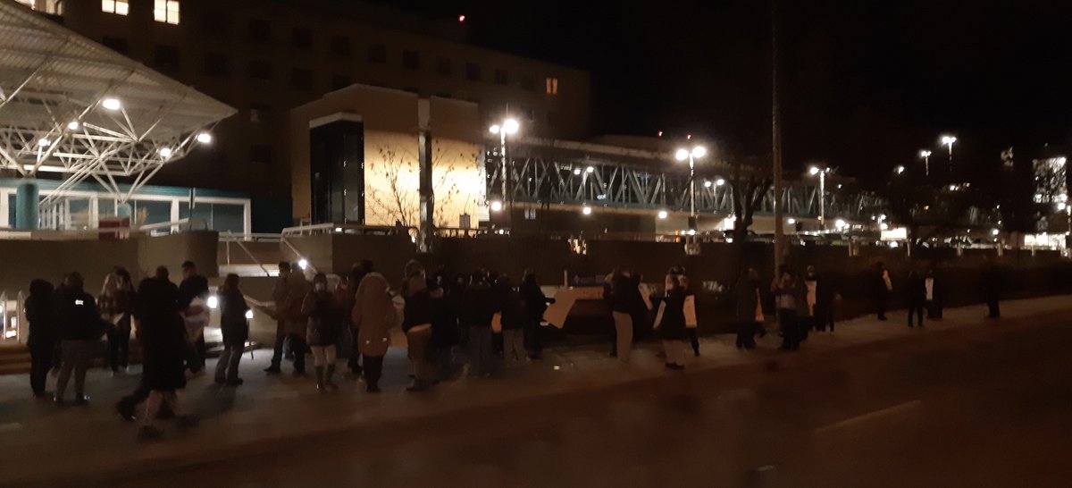 Health-care workers take to the streets: “Across this province, working people are rising up against Jason Kenney’s job-killing policies and are joining the fight in solidarity," says #AUPE president Guy Smith. #abhealth #ableg aupe.org/news/news-and-…