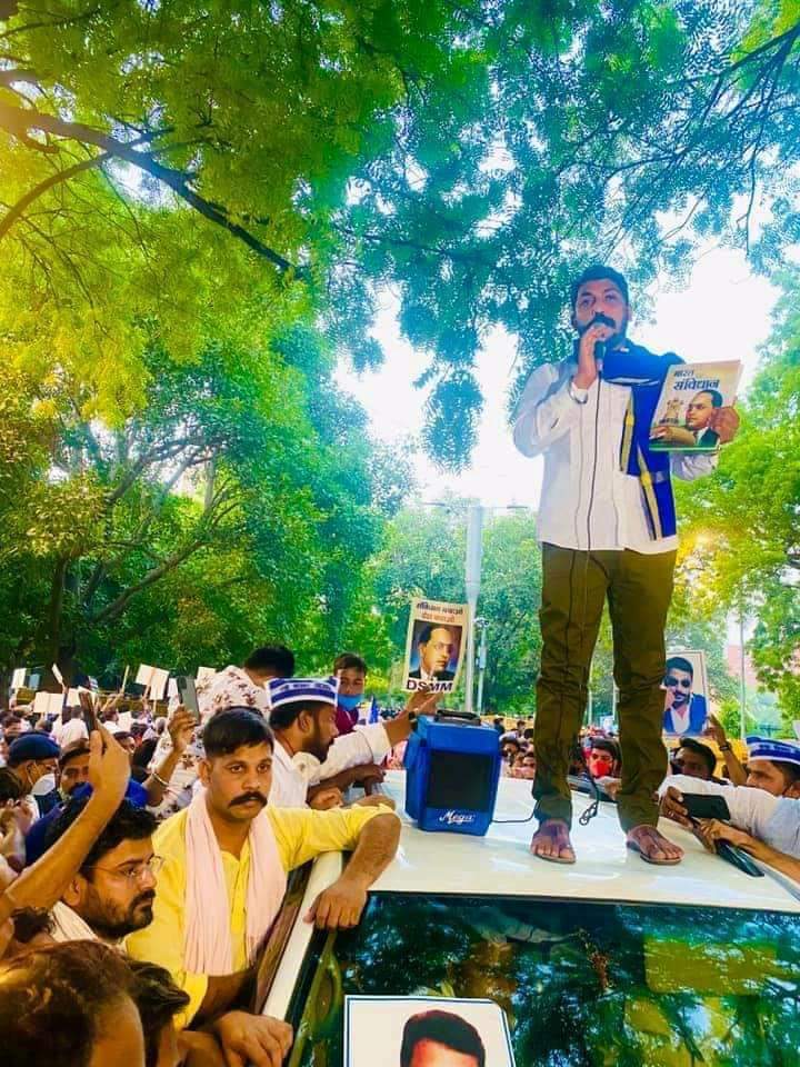 raj_bhargav1891's tweet photo. I demand z+ Protection for
@BhimArmyChief from the central government........hurry up
#ZSecurityForAzad https://t.co/3xkYwm9rdC