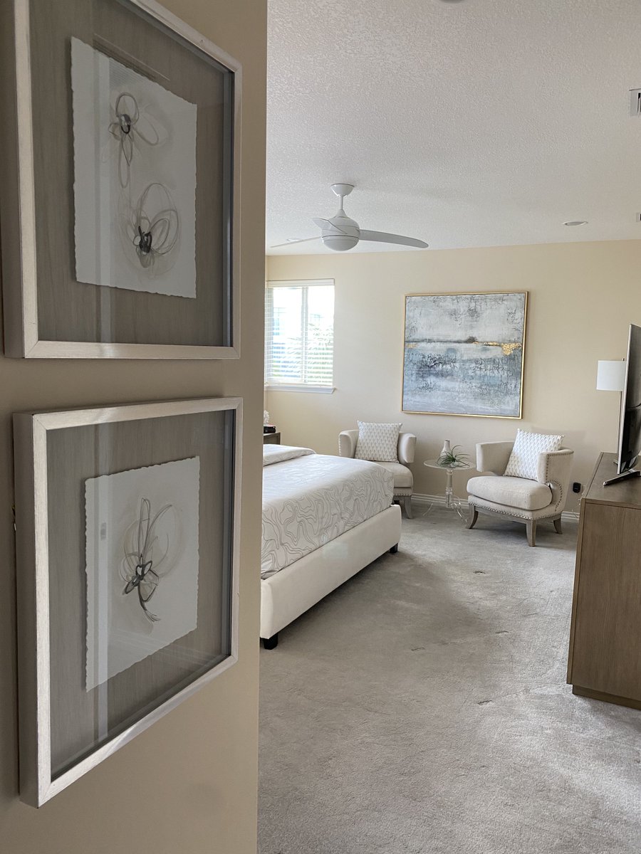 luxestaginginc's tweet photo. Happy Monday!! 
We hope you had a relaxing weekend! You know on Mondays we love showing you a master bedroom staging- check this one out! Contact us before listing your home!
📞954-304-7355
.
.
.
#luxehomestaginganddesign #luxuryhomestaging #stagedhomes #masterbedroommonday https://t.co/S8fNojIKHI