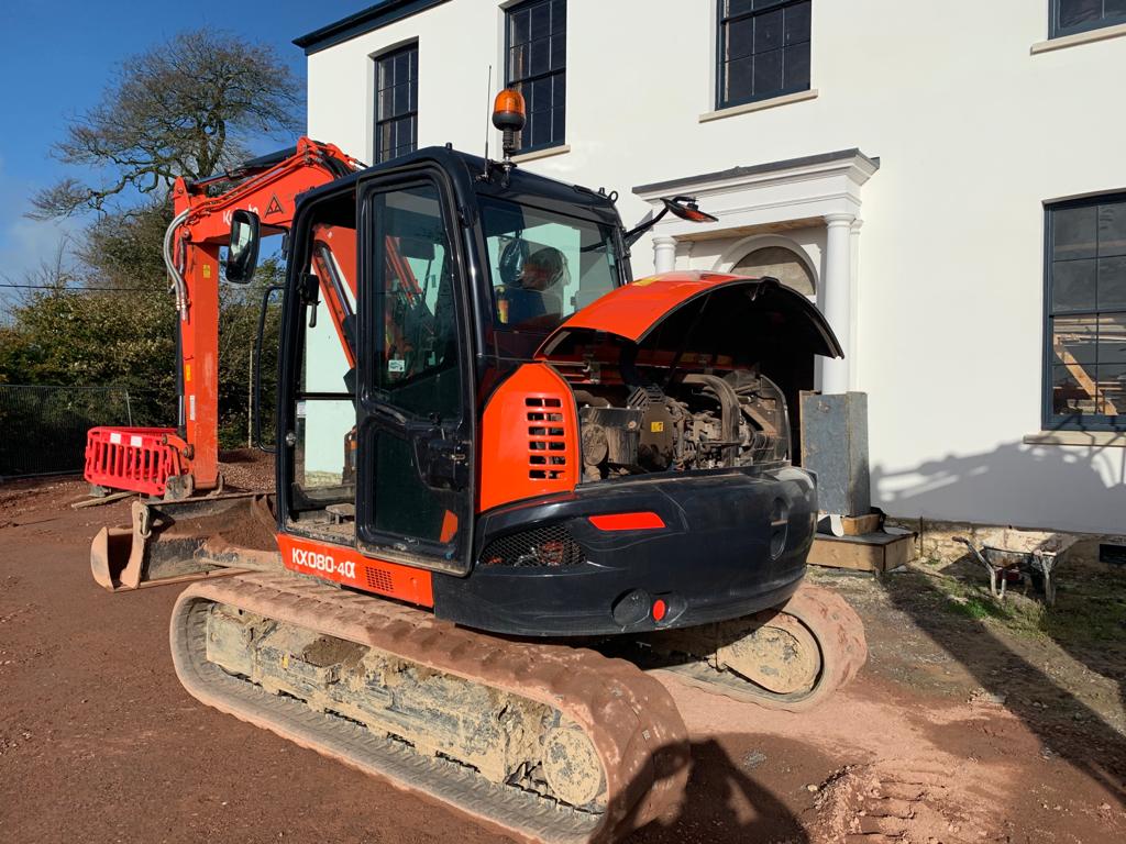 Another onsite service call. Our service manager Allan is a guru when it comes to servicing machines. Our long term client Anthony Branfield Building and Carpentry have taken several machines from us over the years including Kubota mini excavators KX080-4a2, KX057-4 and U17-3’s.